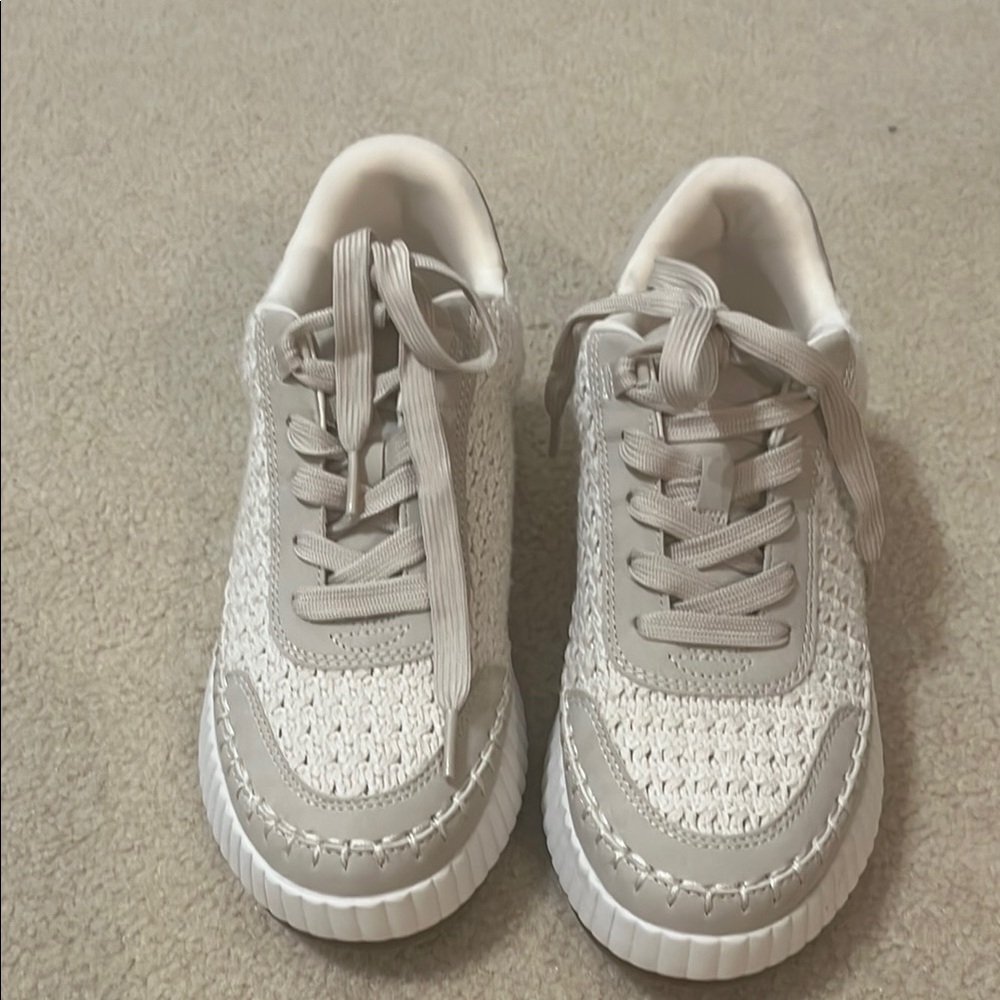 COPY - dv by Dolce Vita platform sneakers size 7